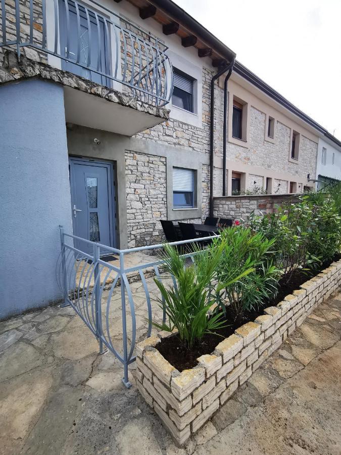 Meressa Paolia Apartments Novigrad Istria Kültér fotó